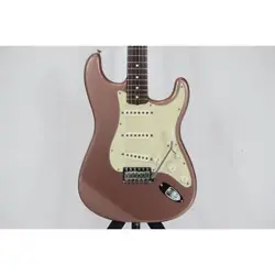 FENDER CLASSIC SERIES 60S STRAT ELECTRIC GUITAR