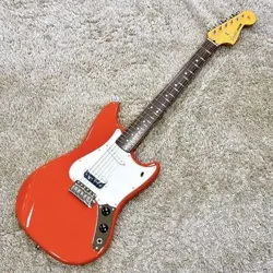 FENDER MADE IN JAPAN LIMITED CYCLONE FIESTA RED / ROSEWOOD MODEL