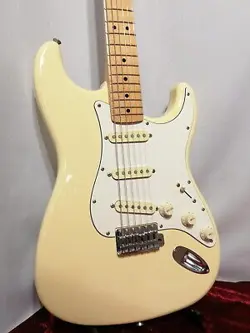 FENDER JAPAN ST72-53 USED 1994 BASSWOOD BODY MAPLE NECK/FINGERBOARD W/SOFT CASE