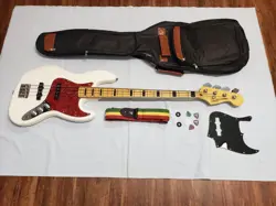 FENDER SQUIER CLASSIC VIBE '70S JAZZ BASS 4 STRING ELECTRIC BASS GUITAR - MOD.