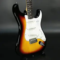FENDER TRADITIONAL LATE 60S STRATOCASTER 3-COLOR SUNBURST ROSEWOOD