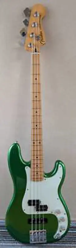 FENDER MEX PLAYER PLUS PRECISION BASS COSMIC JADE