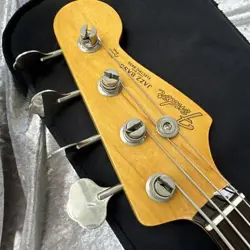 MAINTAINED FENDER JAPAN JAZZ BASS JB62-US