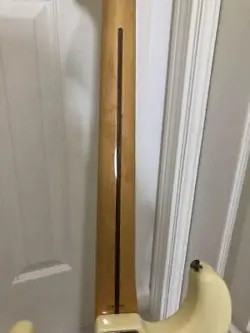 FENDER JAPAN ST72 E SERIAL STRATOCASTER 70S