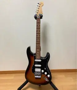 ONUNTIL 10/14 FENDER PLAYER STRATOCASTER