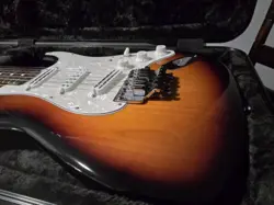 SIGNATURE STRATOCASTER 2015