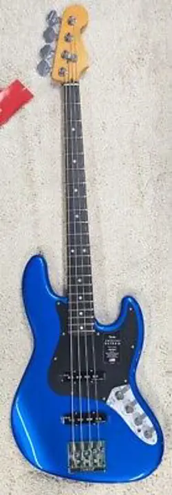 FENDER AMERICAN ULTRA II JAZZ BASS®, EBONY FINGERBOARD, NOBLE BLUE   HS CASE