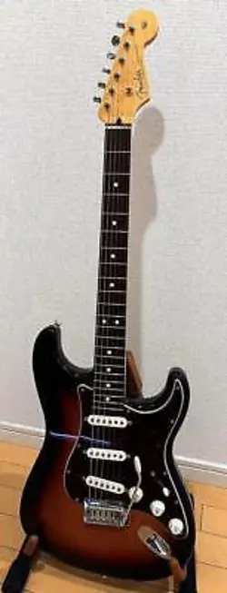 FENDER MIJ HYBRID II STRATOCASTER SUNBURST SAFE PACKING!