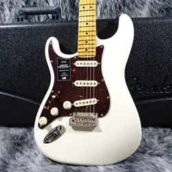 FENDER AMERICAN PROFESSIONAL II STRATOCASTER LEFT-HAND OLYMPIC WHITE