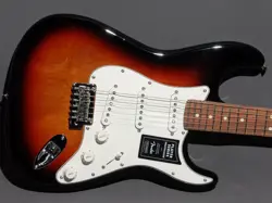 STRATOCASTER PLAYER PF