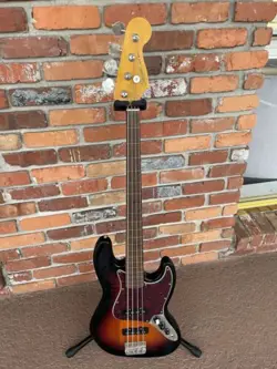 BASS FRETLESS 3-COLOR