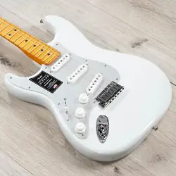 FENDER AMERICAN ULTRA II STRATOCASTER LEFT-HANDED GUITAR, MAPLE NECK, AVALANCHE
