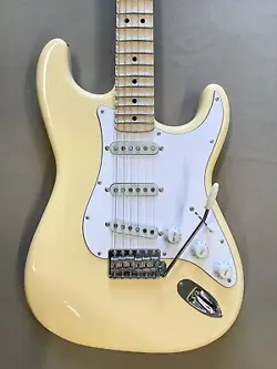 FENDER JAPAN YNGWIE MALMSTEEN STRATOCASTER VINTAGE WHITE USED 2020 W/HARD CASE