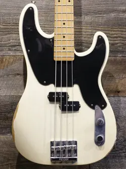 FENDER MIKE DIRNT ROAD WORN PRECISION BASS ELECTRIC BASS GUITAR