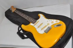 FENDER JAPAN ST-700SPL STRATOCASTER ELECTRIC GUITAR  REF NO 6522