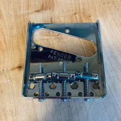 AMERICAN FENDER TELECASTER BRIDGE & PLATE