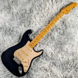 FENDER JAPAN ST-54