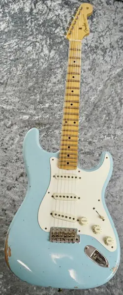 FENDER CUSTOM SHOP 1957 STRATOCASTER RELIC FADED AGED DAPHNE BLUE USA 2022