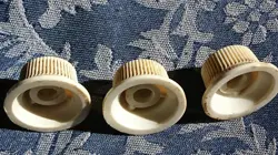 GUITAR WHITE KNOBS