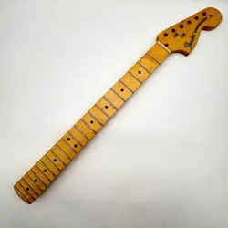 FENDER USA STRATOCASTER MAPLE NECK MINT 24104