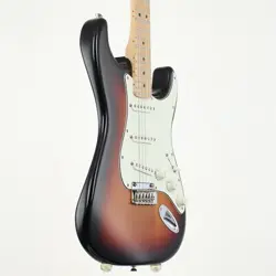 FENDER PLAYER STRATOCASTER 3 TONE SUNBURST