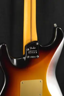 STRATOCASTER ULTRABURST EBONY