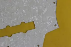 BASS PICKGUARD STANDARD