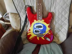 NEW IN BOX FENDER STRATOCASTER CUSTOM GRAPHIC WITH SOFT FENDER BAG