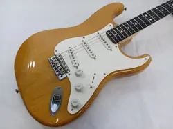 FENDER JAPAN STRATOCASTER ELECTRIC GUITAR-06
