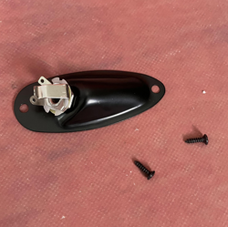 NEW BOAT JACK & PLATE BLACK FOR FENDER STRATOCASTER STRAT STYLE  GUITAR PARTS