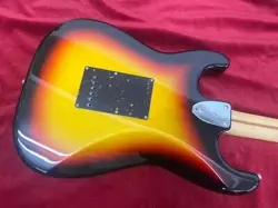FENDER MADE IN JAPAN TRADITIONAL 70S STRATOCASTER / 3TSB