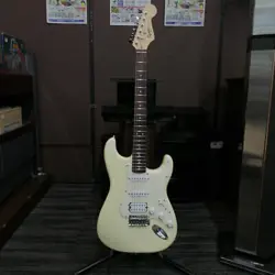 /SQUIER ELECTRIC GUITAR