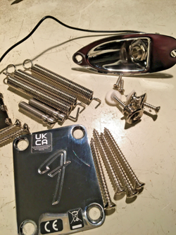 STRAT STRATOCASTER HDW