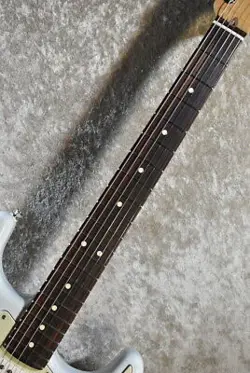 FENDER FSR AMERICAN PROFESSIONAL II STRATOCASTER ROASTED MAPLE US24033877