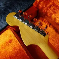 STRATOCASTER MOCHA STOCK