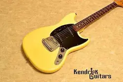 FENDER 1977 MUSTANG / WHITE W/OHC