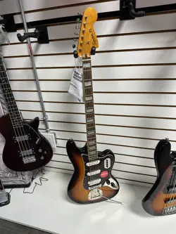 SQUIER BY FENDER CLASSIC VIBE BASS VI  3-COLOR SUNBURST