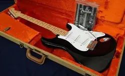 STRATOCASTER MAPLE 