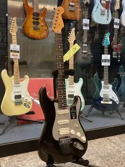 FENDER AMERICAN ULTRA II STRATOCASTER HSS / TEXAS TEA #GG8O5