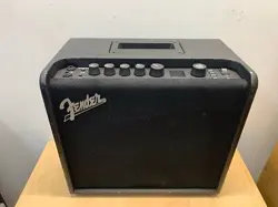 FENDER MUSTANG LT25 25W GUITAR COMBO AMPLIFIER (E10035395)