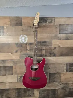 GUITAR. RED GIG