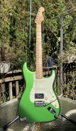 FENDER PLAYER PLUS STRATOCASTER HSS COSMIC JADE