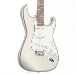 FENDER PLAYER STRATOCASTER PAU FERRO FINGERBOARD SILVER 2022