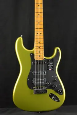 FENDER AMERICAN ULTRA II STRATOCASTER HSS SOLAR FLARE MAPLE FINGERBOARD