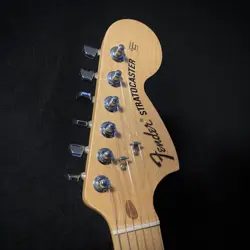 SPECIAL STRATOCASTER W/