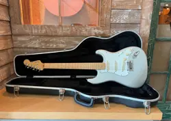 2004 FENDER AMERICAN DELUXE STRATOCASTER 50TH ANNIVERSARY CHROME SILVER W/CASE