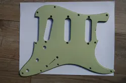 PICKGUARD 61 STRAT