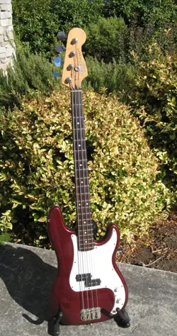 VINTAGE 2000 FENDER PRECISION BASS MADE IN MEXICO P BASS MIM