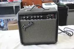 FENDER FRONTMAN 15G 15 WATT GUITAR AMP / WITH POWER CORD