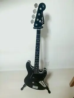 FENDER AERODYNE ELECTRIC BASS